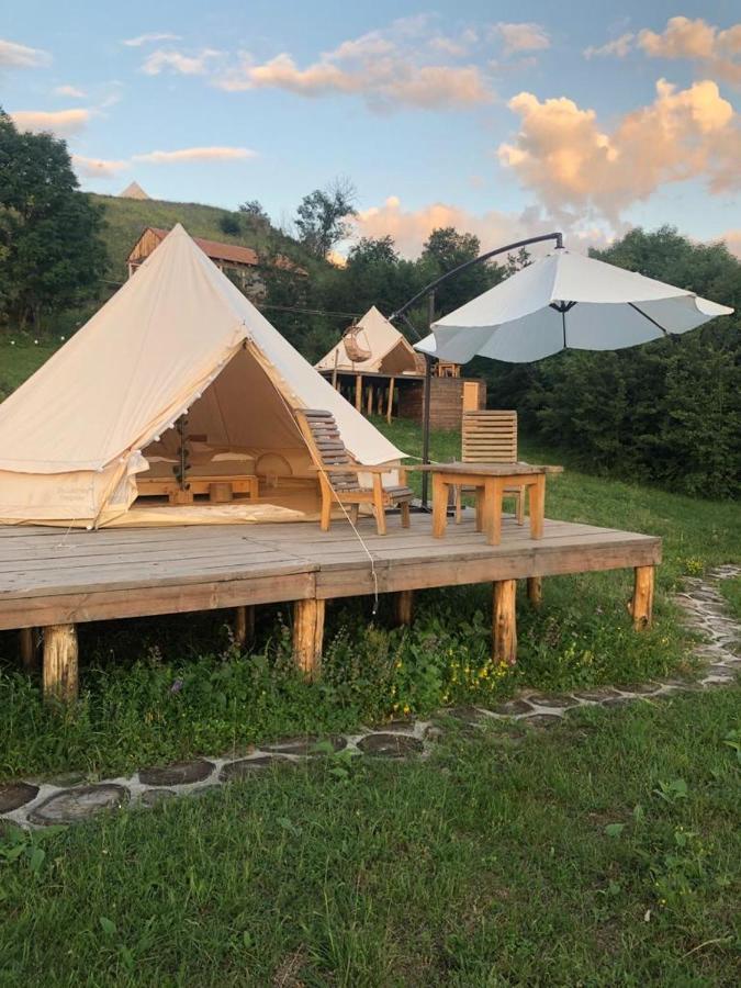 Alereks Mountain Camping Dsegh Ngoại thất bức ảnh