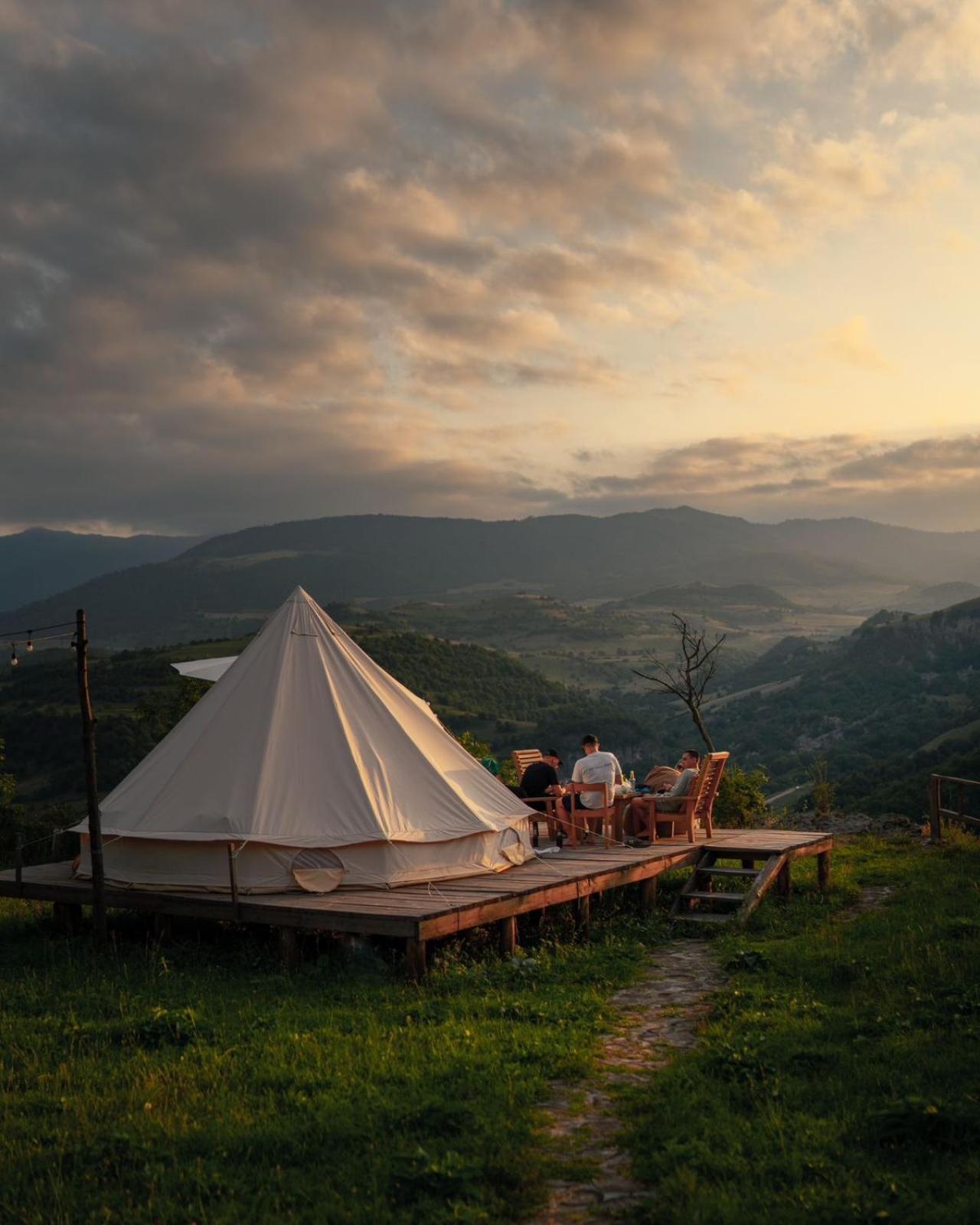Alereks Mountain Camping Dsegh Ngoại thất bức ảnh